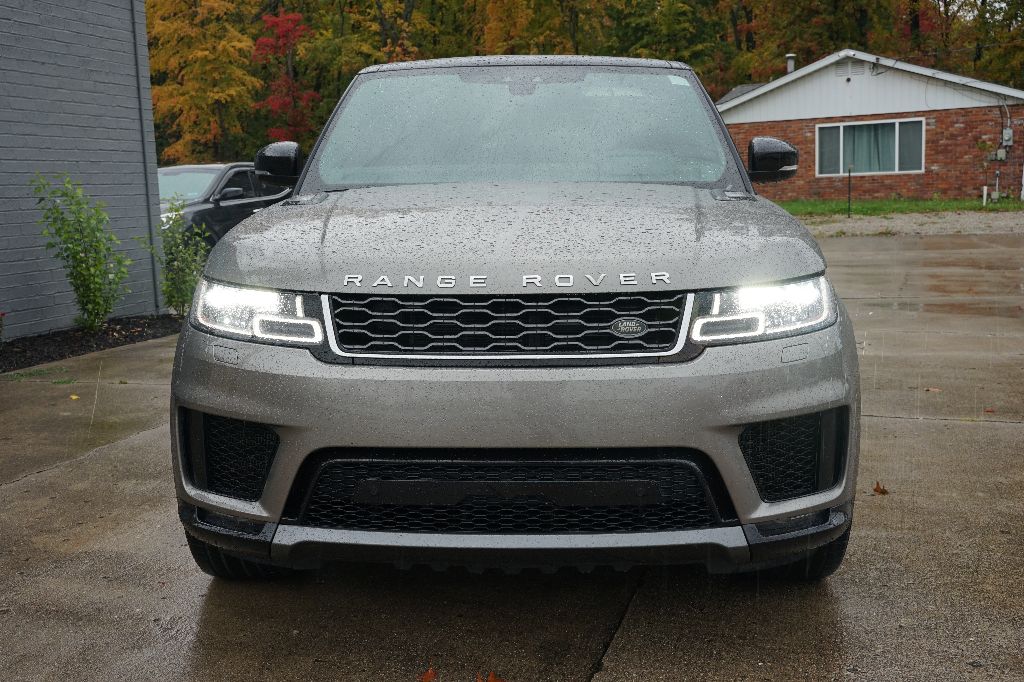 Land Rover Range Rover Sport photo 2