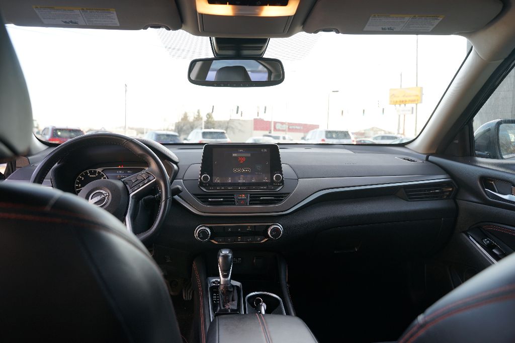Nissan Altima photo 13