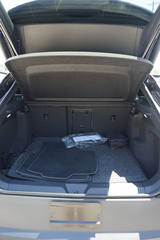Volkswagen ID.4 photo 11