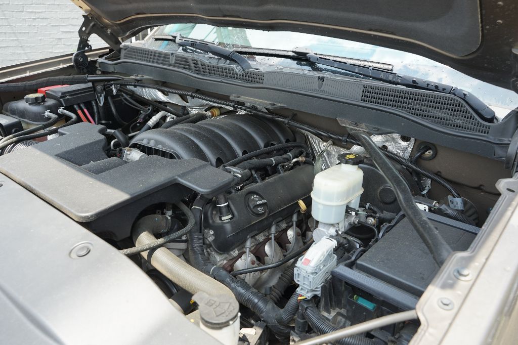 Chevrolet Silverado photo 10