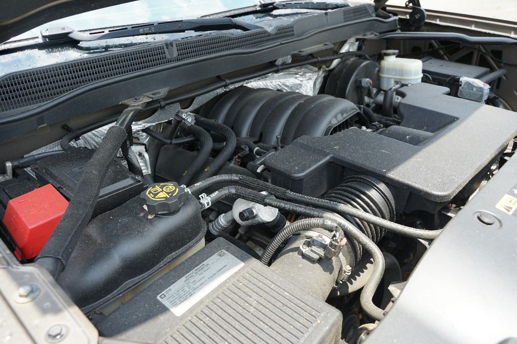 Chevrolet Silverado photo 11