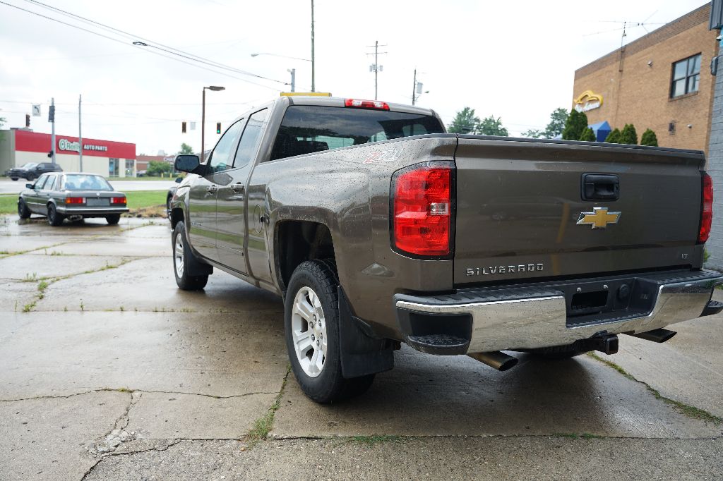 Chevrolet Silverado photo 6