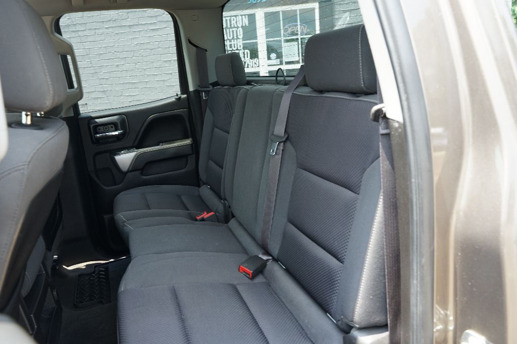 Chevrolet Silverado photo 12