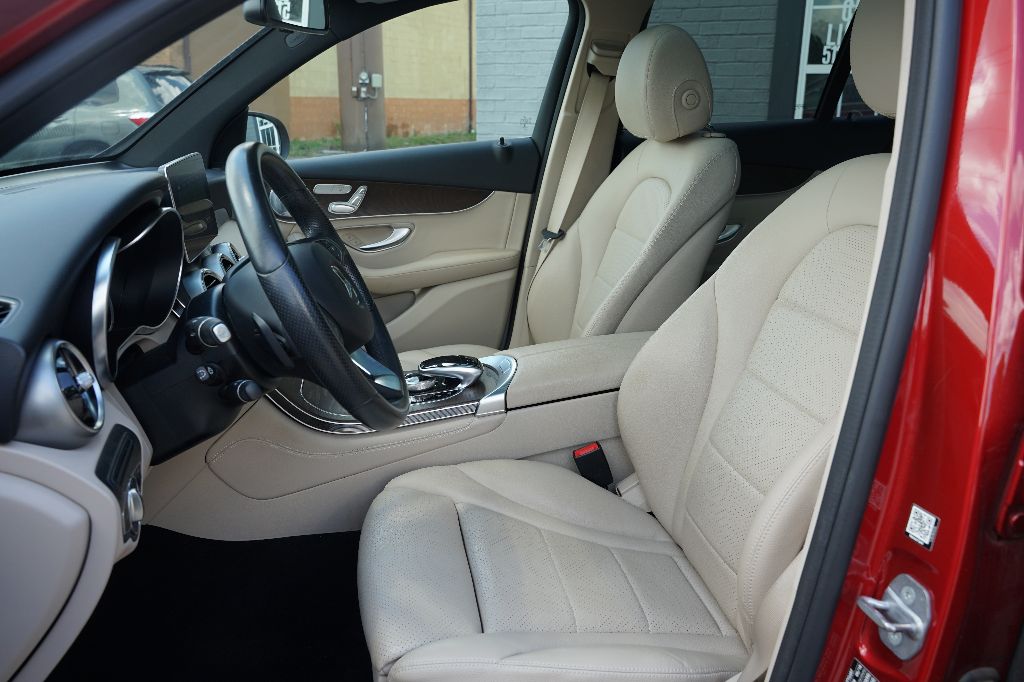 Mercedes-Benz GLC photo 10