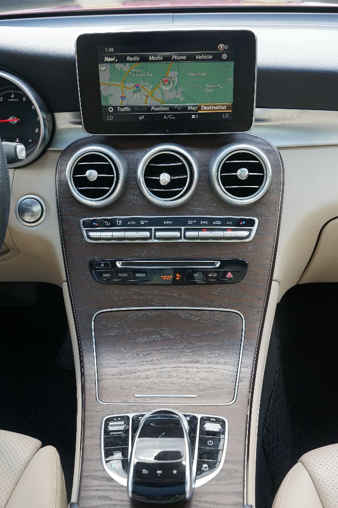 Mercedes-Benz GLC photo 13