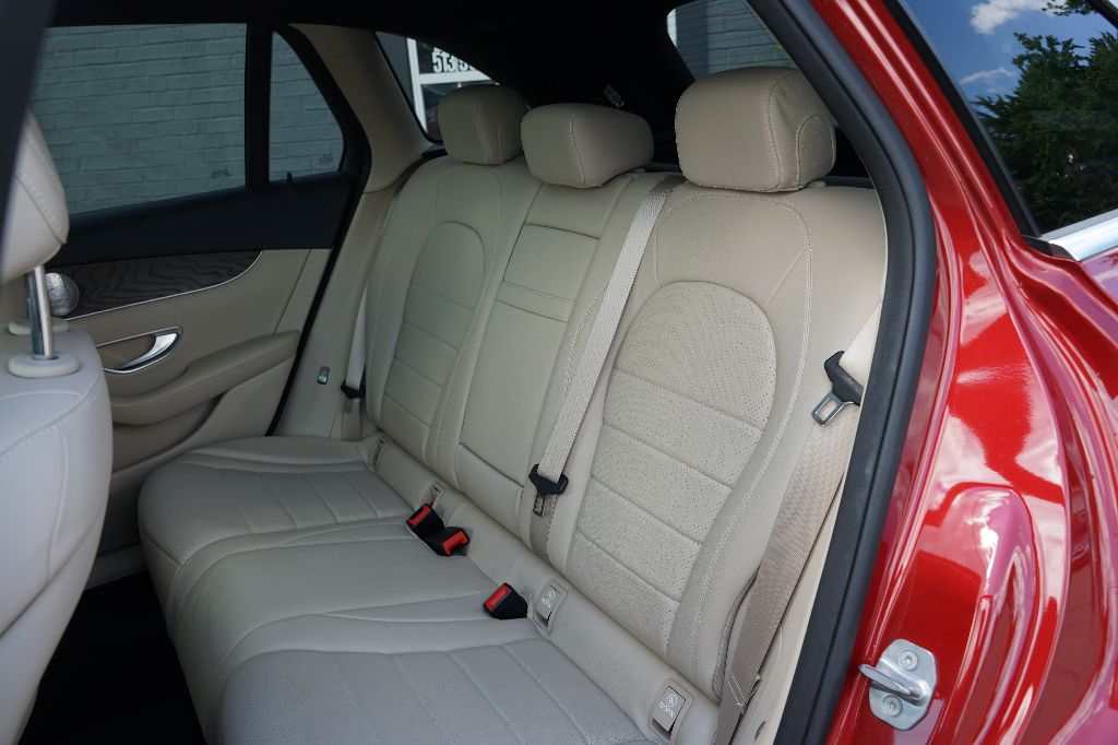Mercedes-Benz GLC photo 14