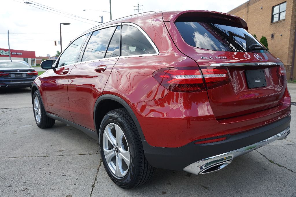 Mercedes-Benz GLC photo 8