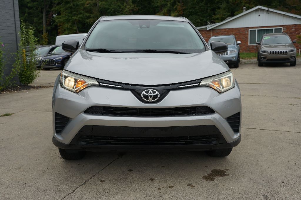 Toyota RAV4 photo 3
