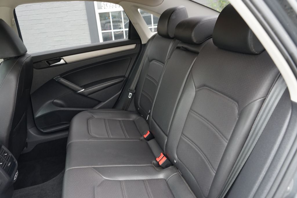 Volkswagen Passat photo 13