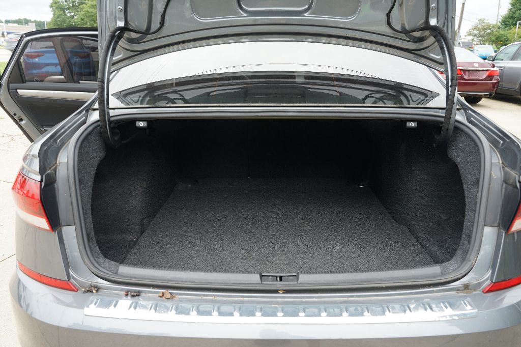 Volkswagen Passat photo 15