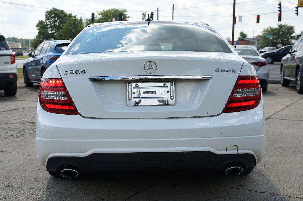 Mercedes-Benz C-Class photo 8