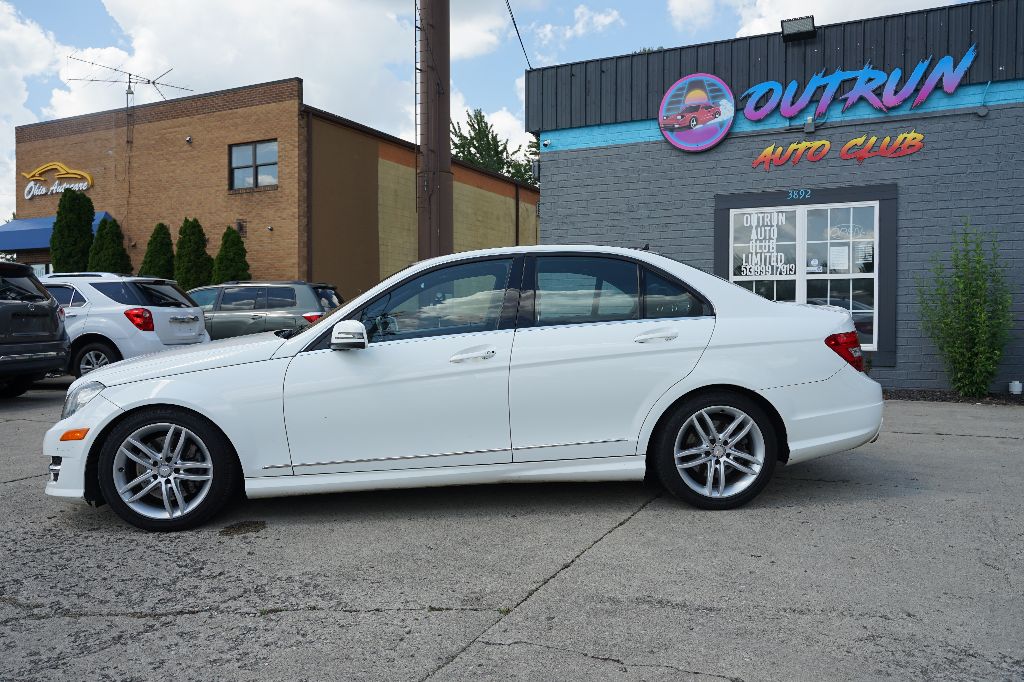 Mercedes-Benz C-Class photo 10