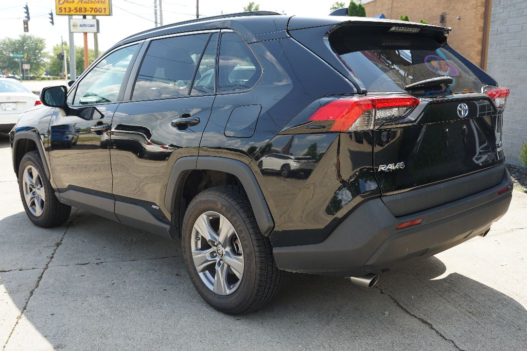 Toyota RAV4 photo 8