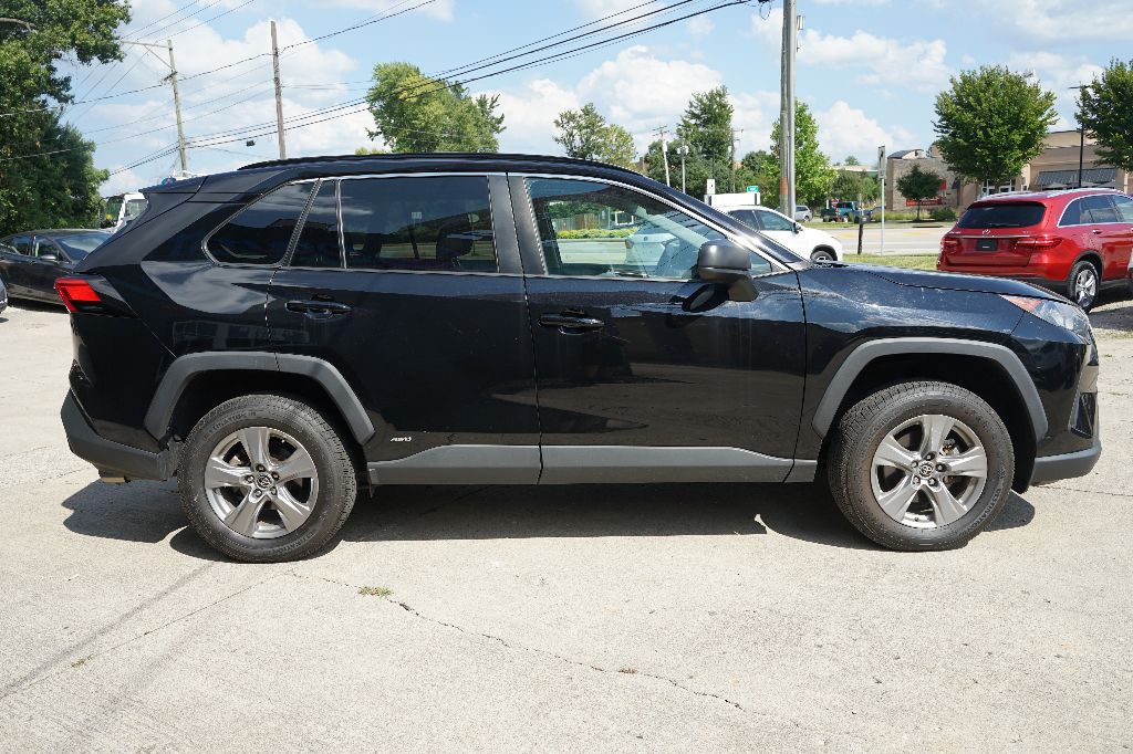Toyota RAV4 photo 5