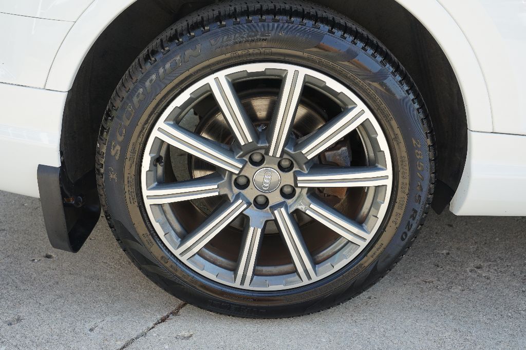 Audi Q7 photo 12