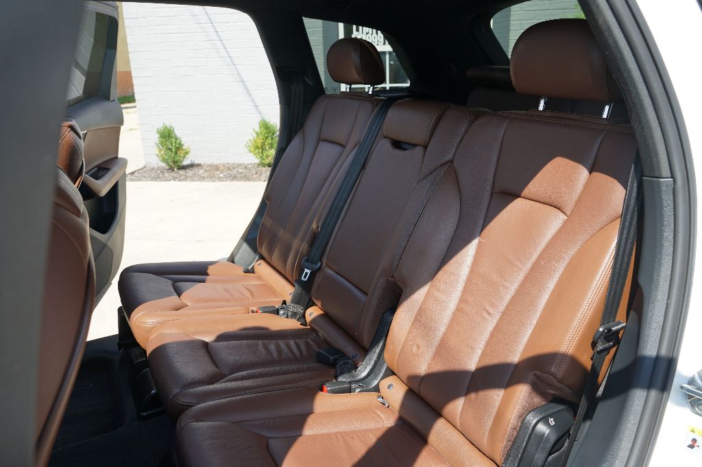 Audi Q7 photo 16