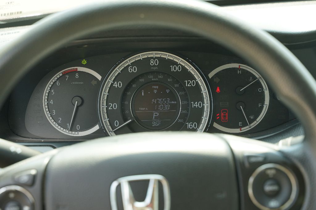 Honda Accord photo 13