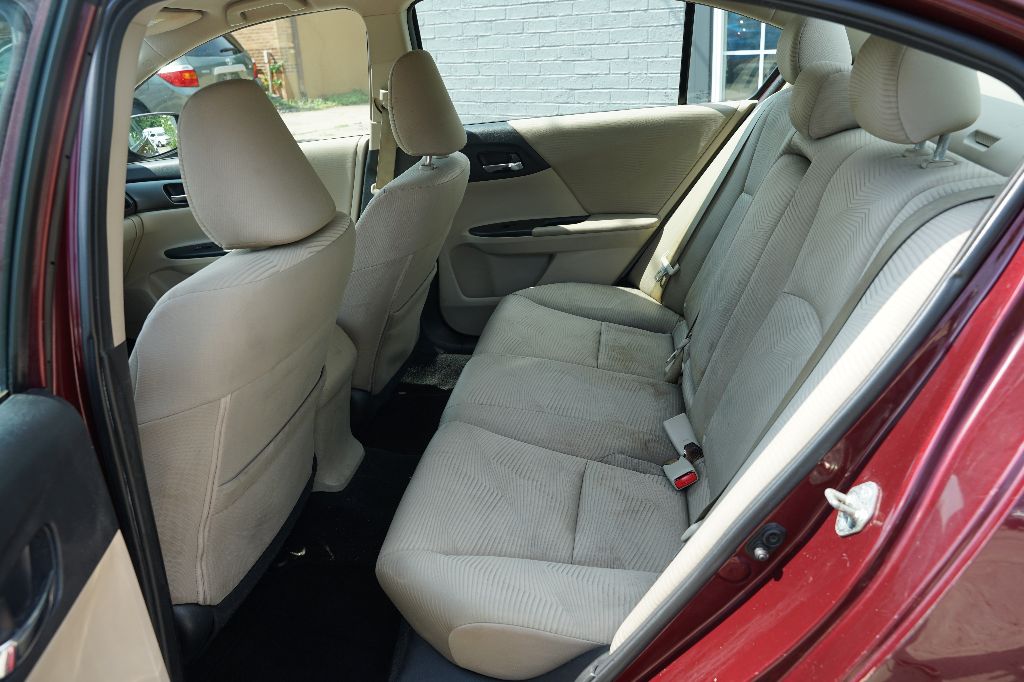Honda Accord photo 11