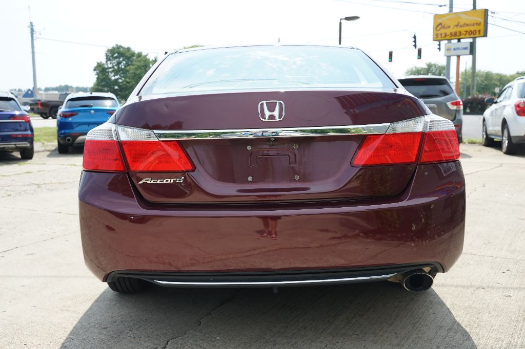Honda Accord photo 7