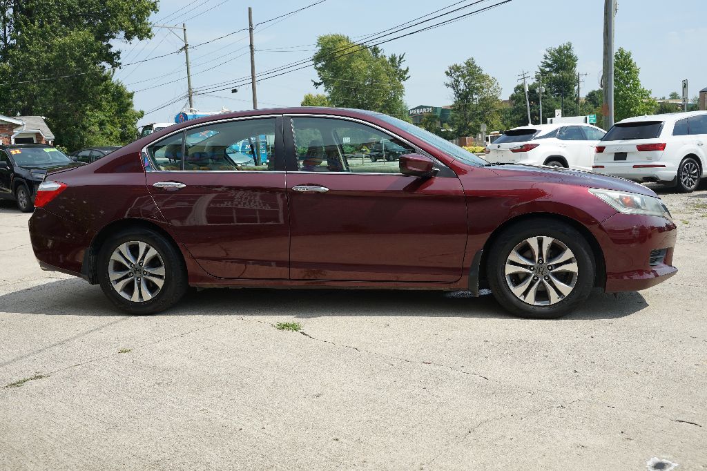 Honda Accord photo 5