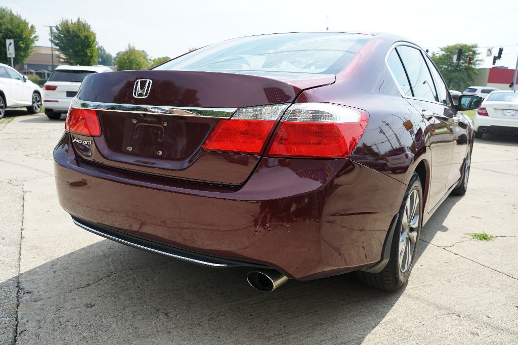 Honda Accord photo 6