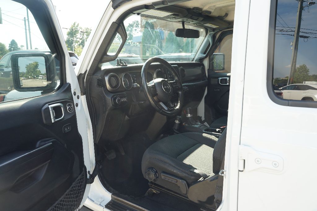 Jeep Gladiator photo 10