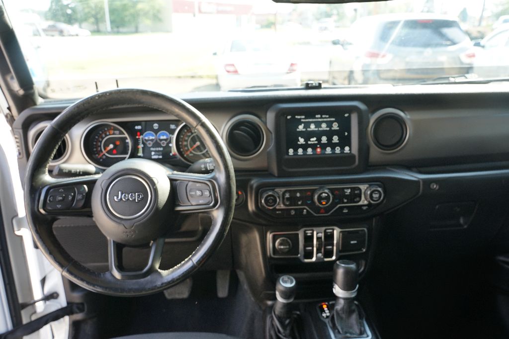Jeep Gladiator photo 12