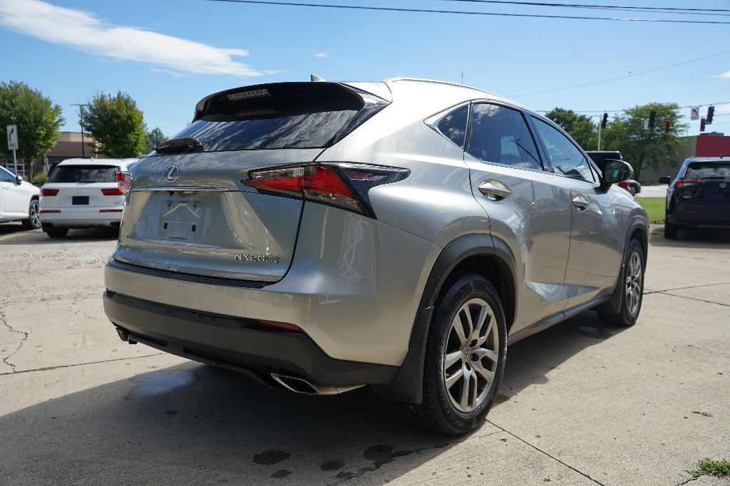 Lexus NX photo 6