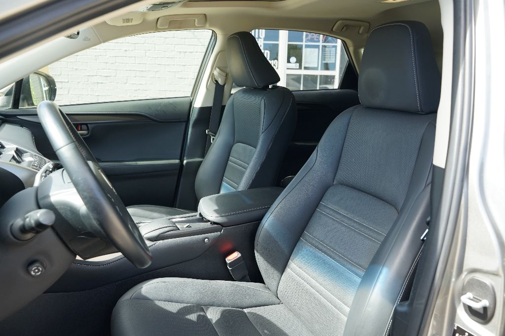 Lexus NX photo 11