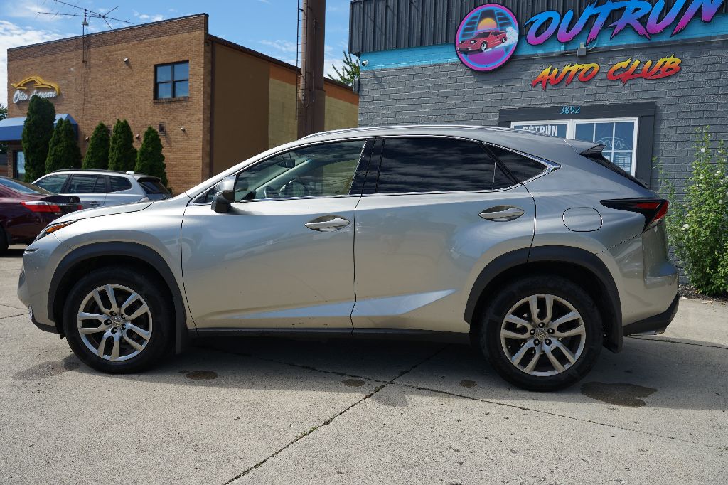 Lexus NX photo 9