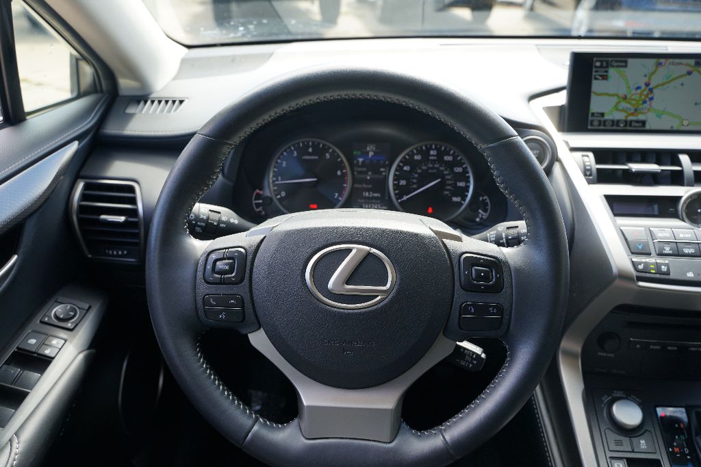Lexus NX photo 15