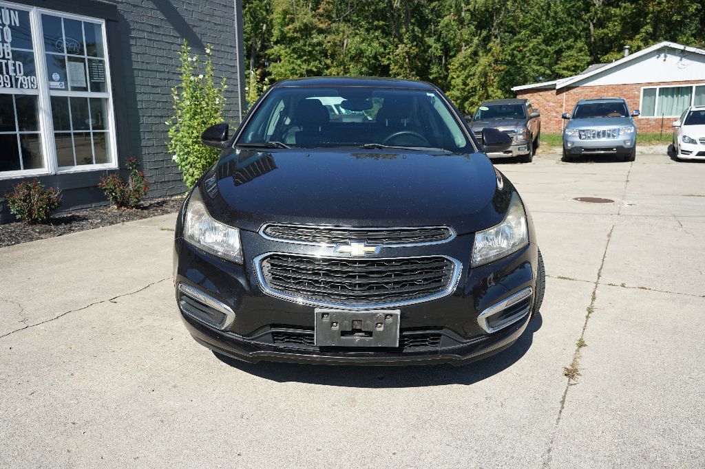 Chevrolet Cruze photo 3