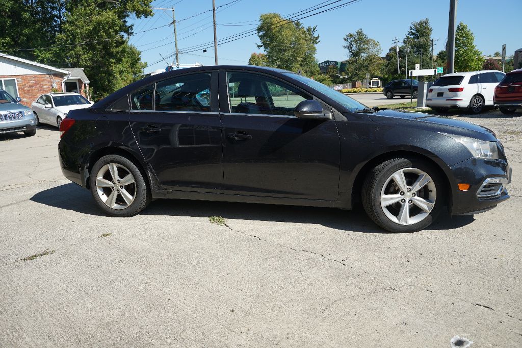 Chevrolet Cruze photo 5